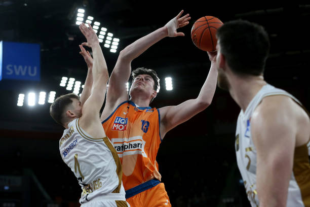 两组淘汰赛 两组淘汰赛