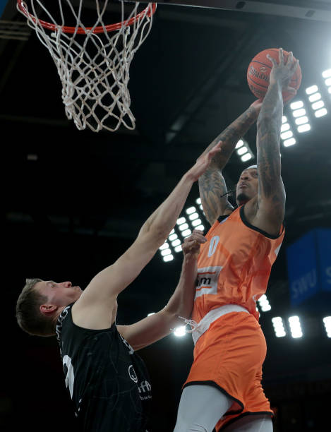 已在一线队 已在一线队