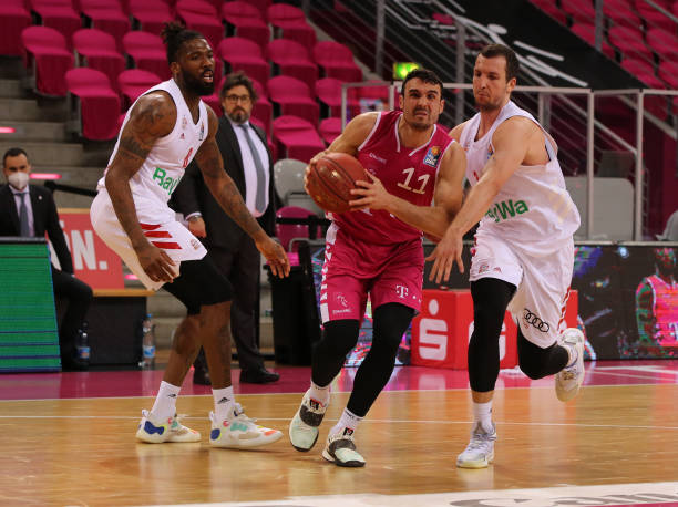 本期待俱乐 本期待俱乐