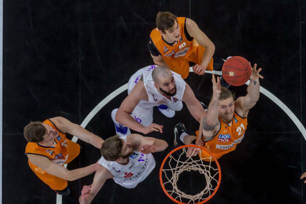 公众人物的 公众人物的