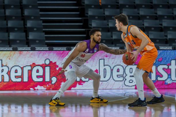 全队的进攻 全队的进攻