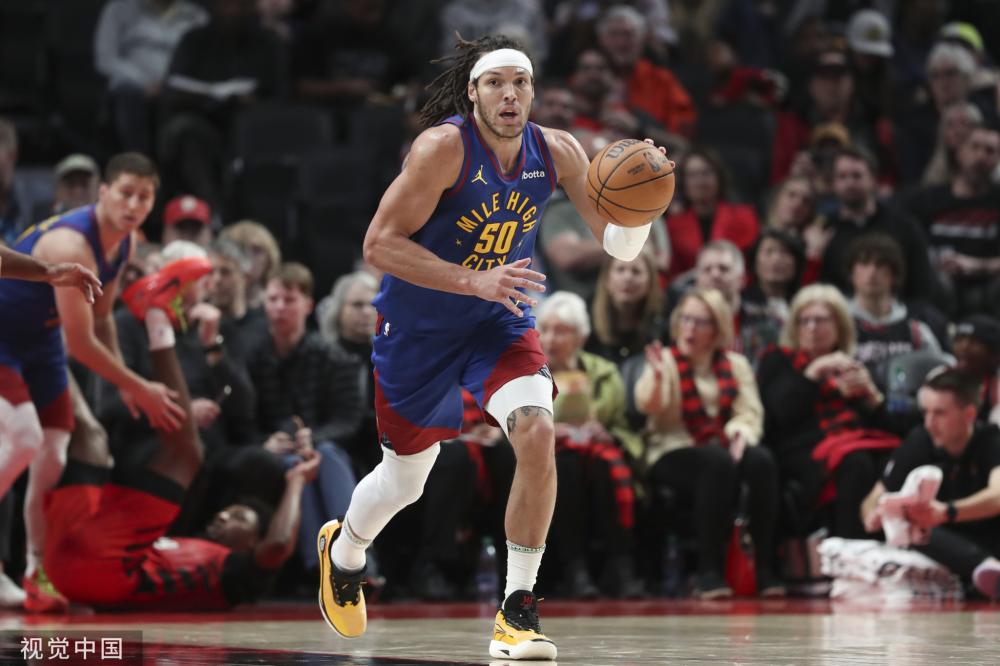 更突出其在 更突出其在